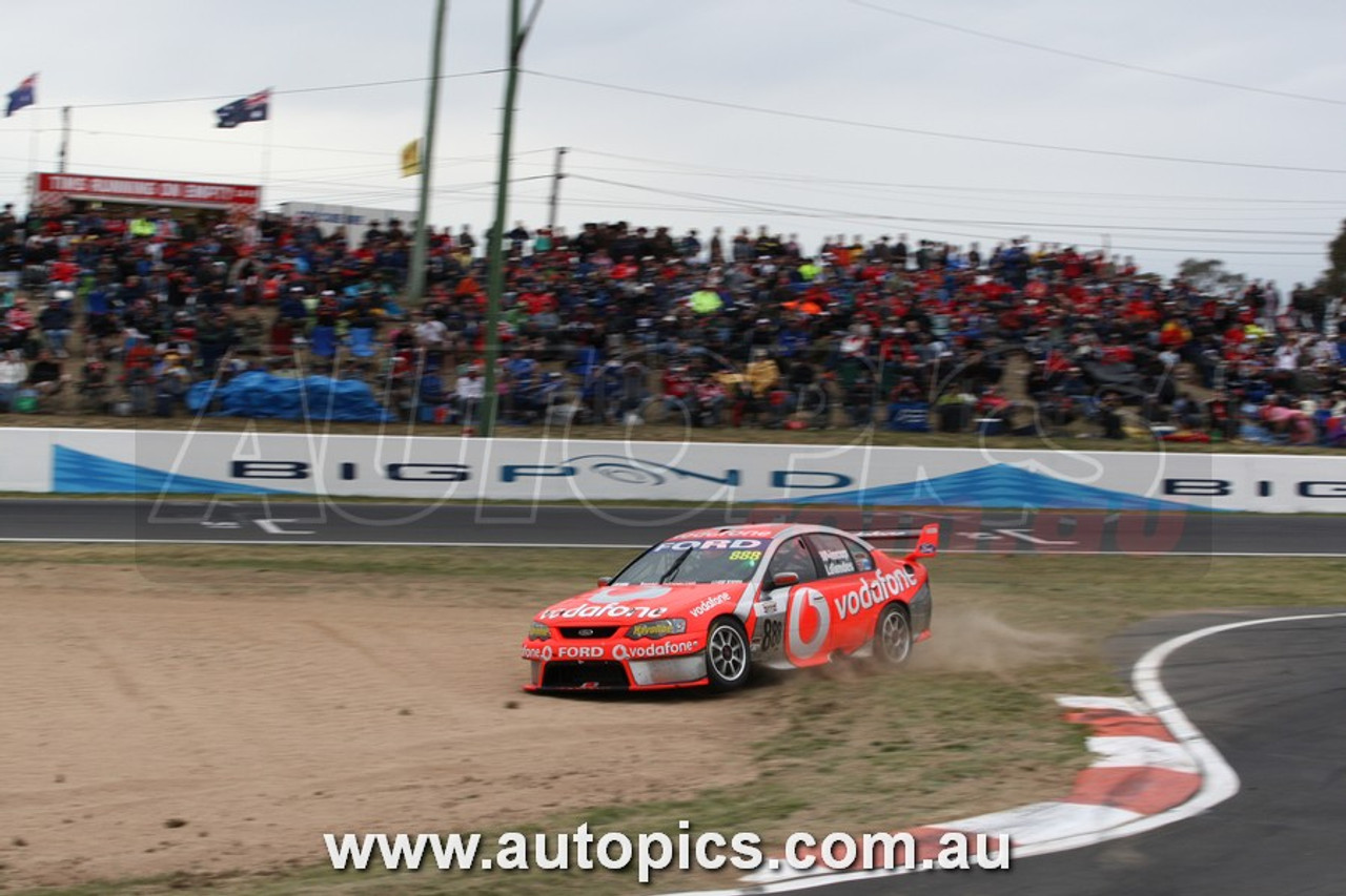 07BA10MC7004 - Craig Lowndes & Jamie Whincup - Supercheap Auto Bathurst 1000, 2007, Mount Panorama 2007, Ford Falcon BF - Photographer - Marshall Cass