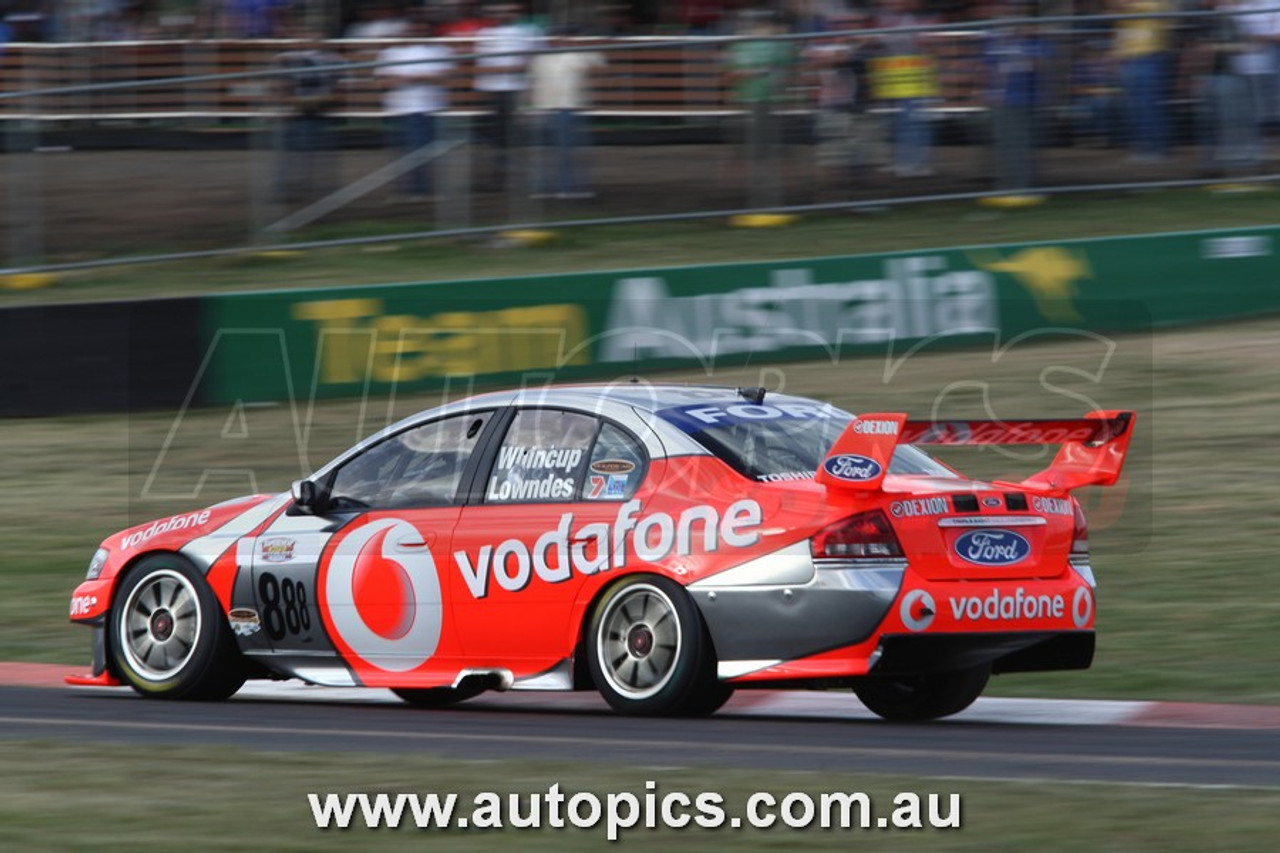 07BA10MC7005 - Craig Lowndes & Jamie Whincup - Supercheap Auto Bathurst 1000, 2007, Mount Panorama 2007, Ford Falcon BF - Photographer - Marshall Cass