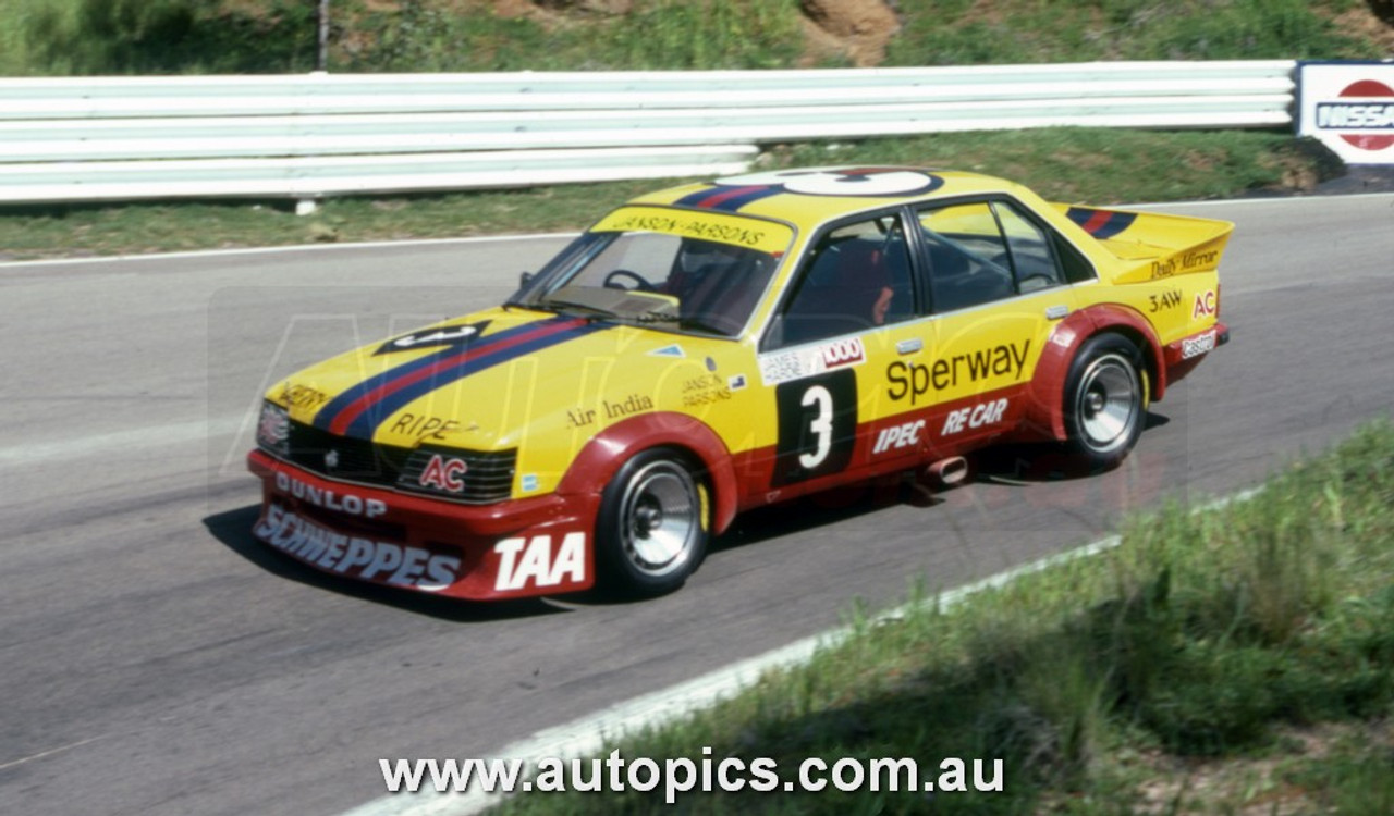 83BA10LR7027 - Peter Janson & David Parsons, James Hardie 1000, Bathurst, 1983, Holden Commodore VH - Photographer - Lance Ruting