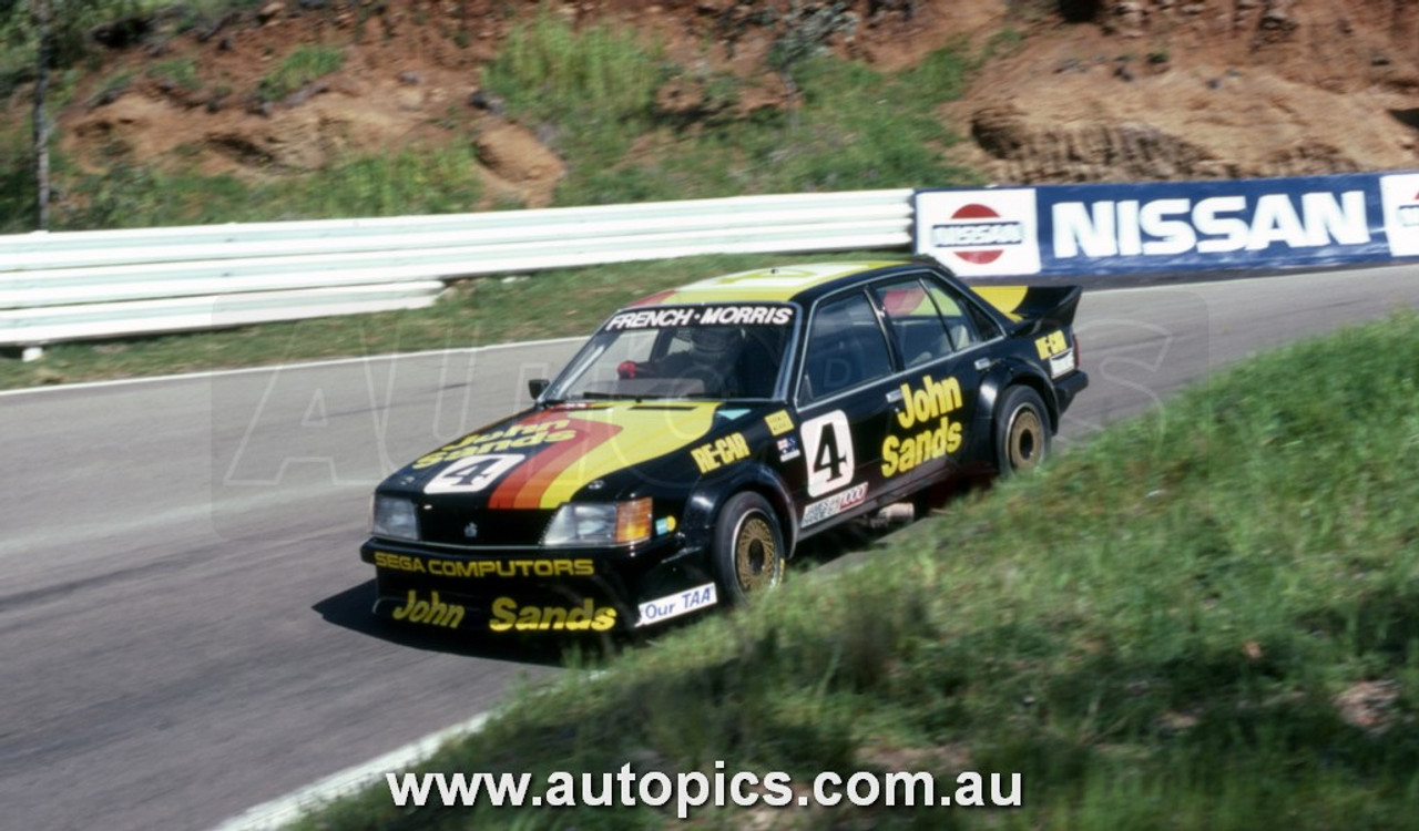 83BA10LR7032 - Bob Morris & Rusty French & Alan Browne, James Hardie 1000, Bathurst, 1983, Holden Commodore VH - Photographer - Lance Ruting 83BA10LR7032 - Bob Morris & Rusty French & Alan Browne, James Hardie 1000, Bathurst, 1983, Holden Commodore VH - Photographer - Lance Ruting