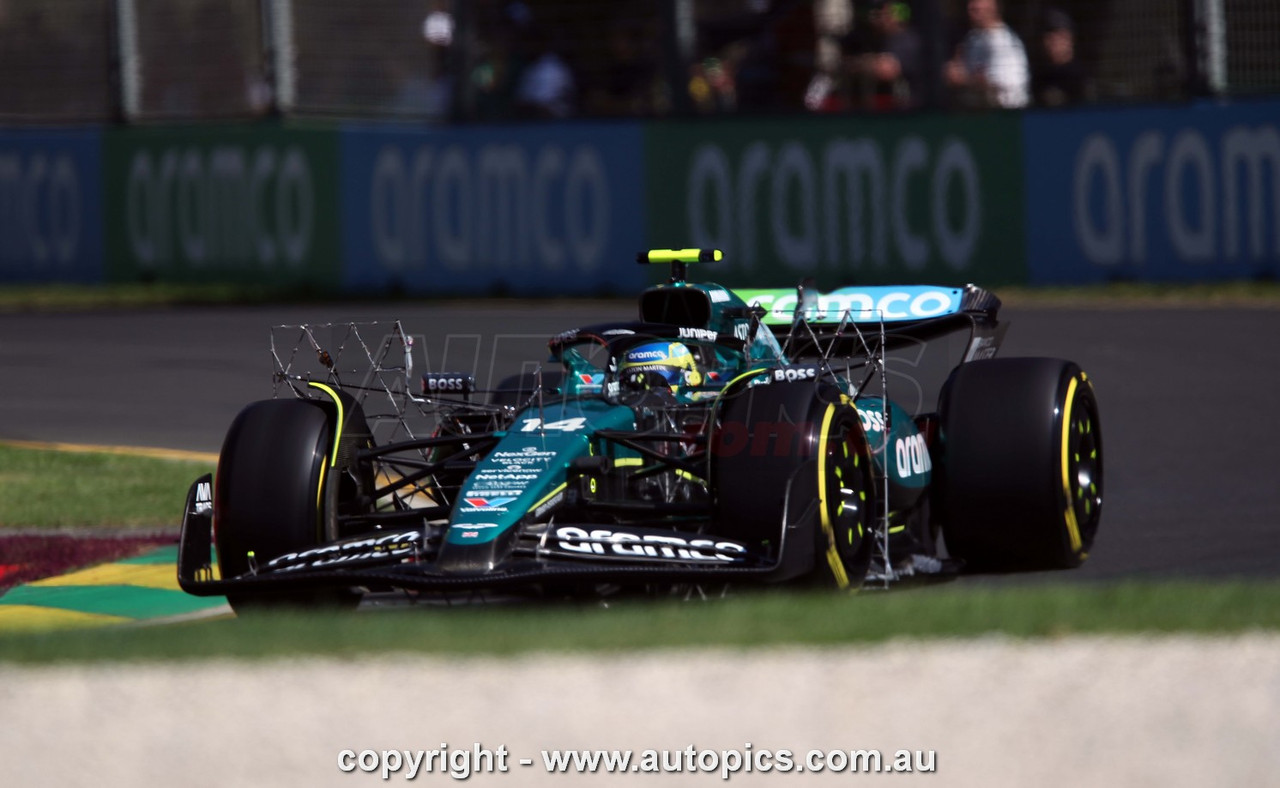 24AP03JS3067 - Formula One -  Rolex Australian Grand Prix,  Albert Park Grand Prix Circuit,  2024, Fernando Alonso, Aston Martin Aramco Mercedes, Car #14 - Photographer James Smith