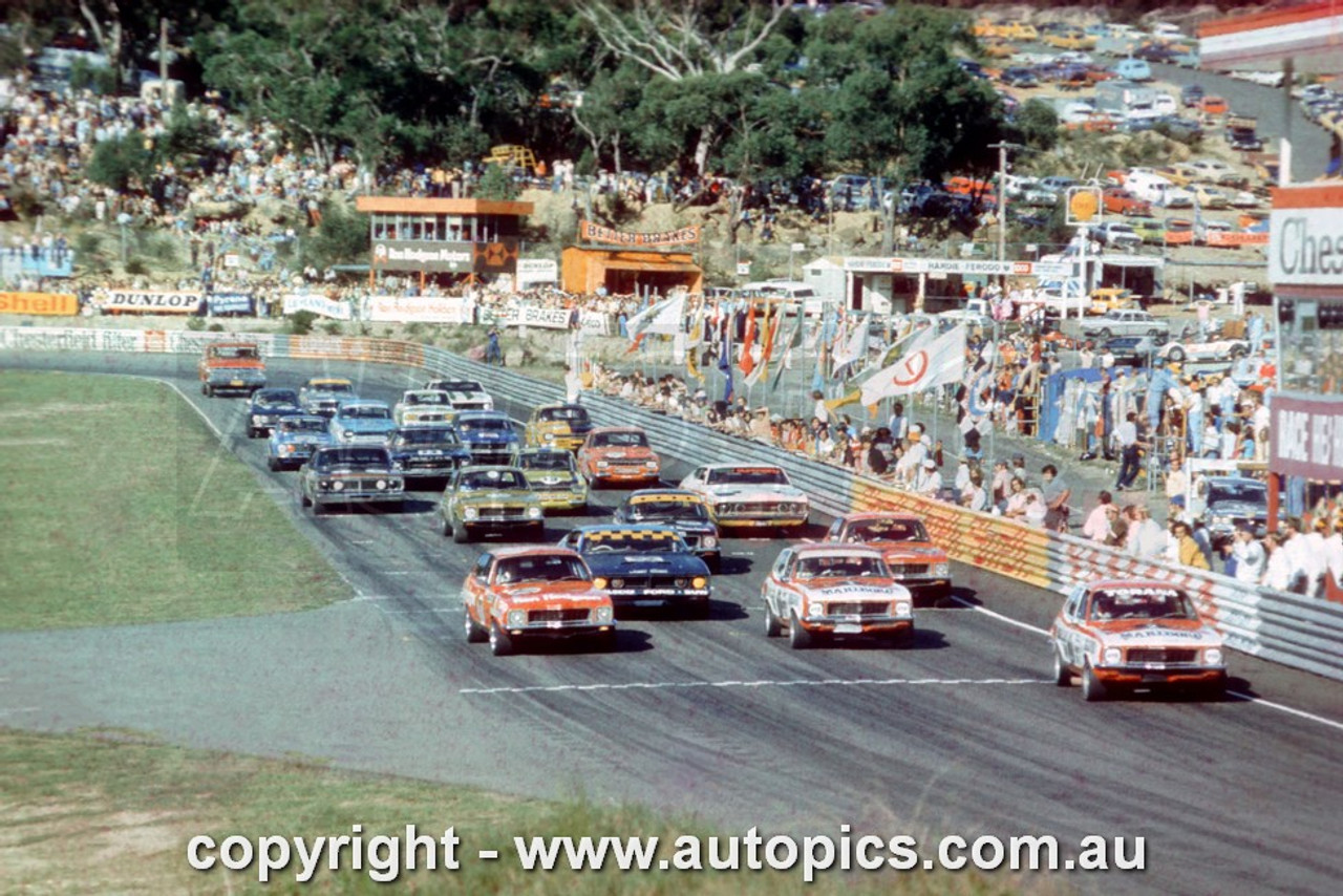 74AM11BB7006  - Start Of Race, Amaroo Park,  1974 - Photographer Bruce Blakey