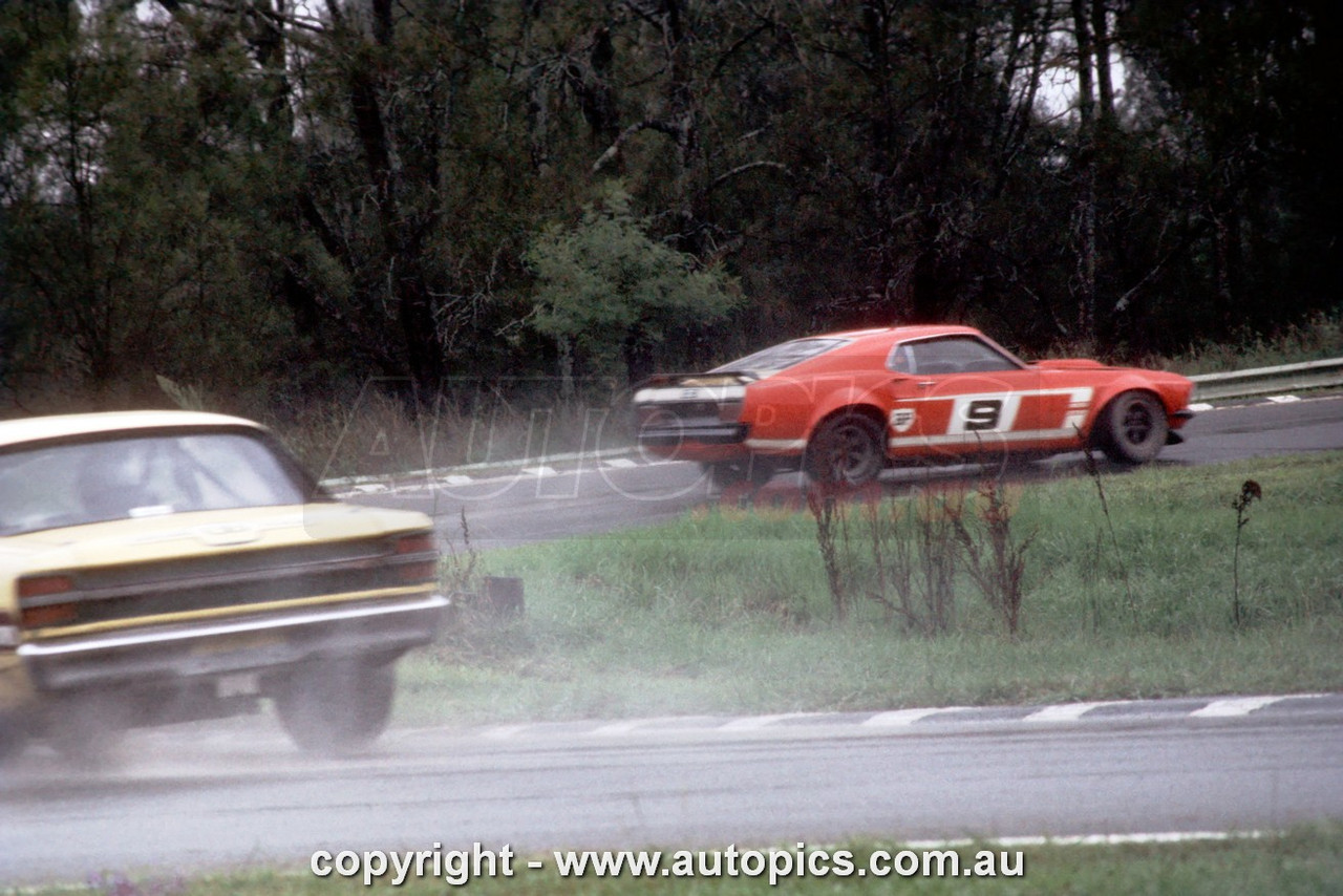73WF02DB7000 - Alan Moffat,  Australian Touring Car Champion, Warwick Farm ATCC, 1973, Ford Mustang - Photographer David Blanch