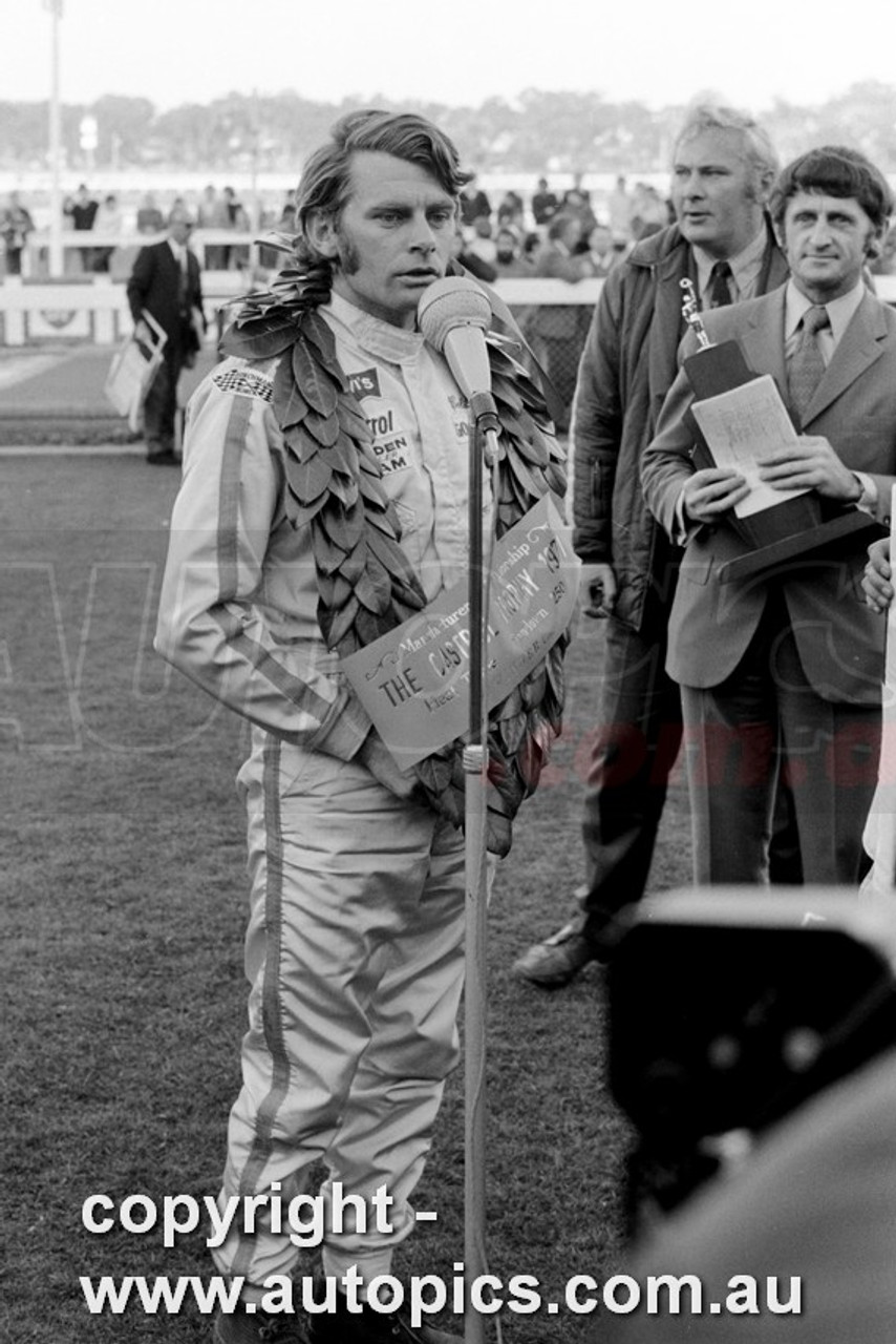 71SA09PD7011 - Colin Bond, Sandown Three Hour 250, Sandown, 12th September, 1971, Holden LC Torana GTR XU-1- WINNER  - Photographer Peter D'Abbs