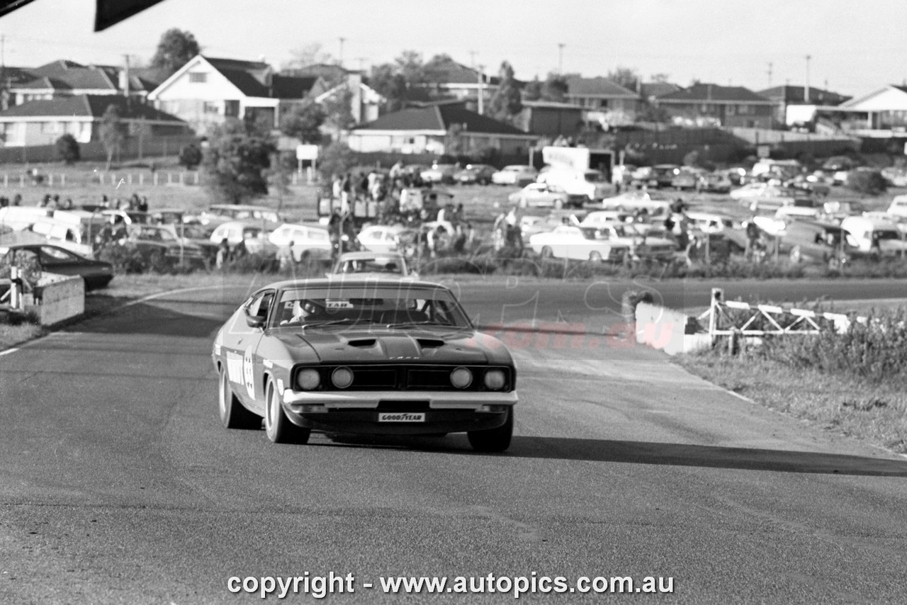 74SA09PD7000 - Allan Moffat, Sandown Three Hour 250, Sandown, 8th September, 1974, Ford Falcon XB GT Hardtop - Photographer Peter D'Abbs