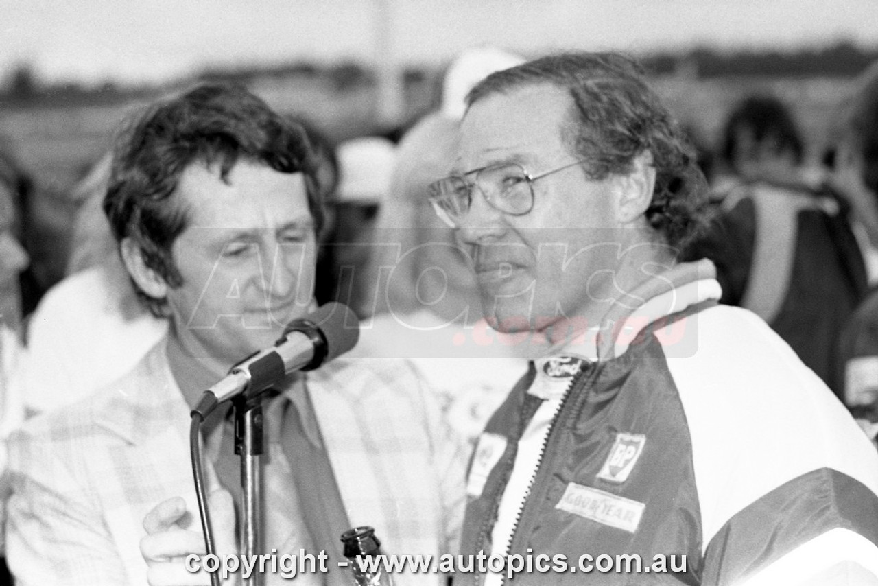 76SA09PD7025 - Allan Moffat, Hang Ten 400, Sandown, 12th September, 1976, Ford Falcon XB GT Hardtop - Photographer Peter D'Abbs 76SA09PD7025 - Allan Moffat, Hang Ten 400, Sandown, 12th September, 1976, Ford Falcon XB GT Hardtop - Photographer Peter D'Abbs
