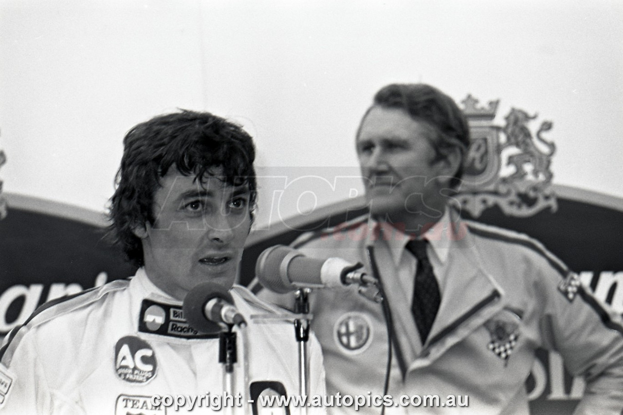 77SA09PD7005 - Peter Brock, Hang Ten 400, Sandown, 11th September, 1977, Holden LX Torana SS A9X Hatchback - Photographer Peter D'Abbs