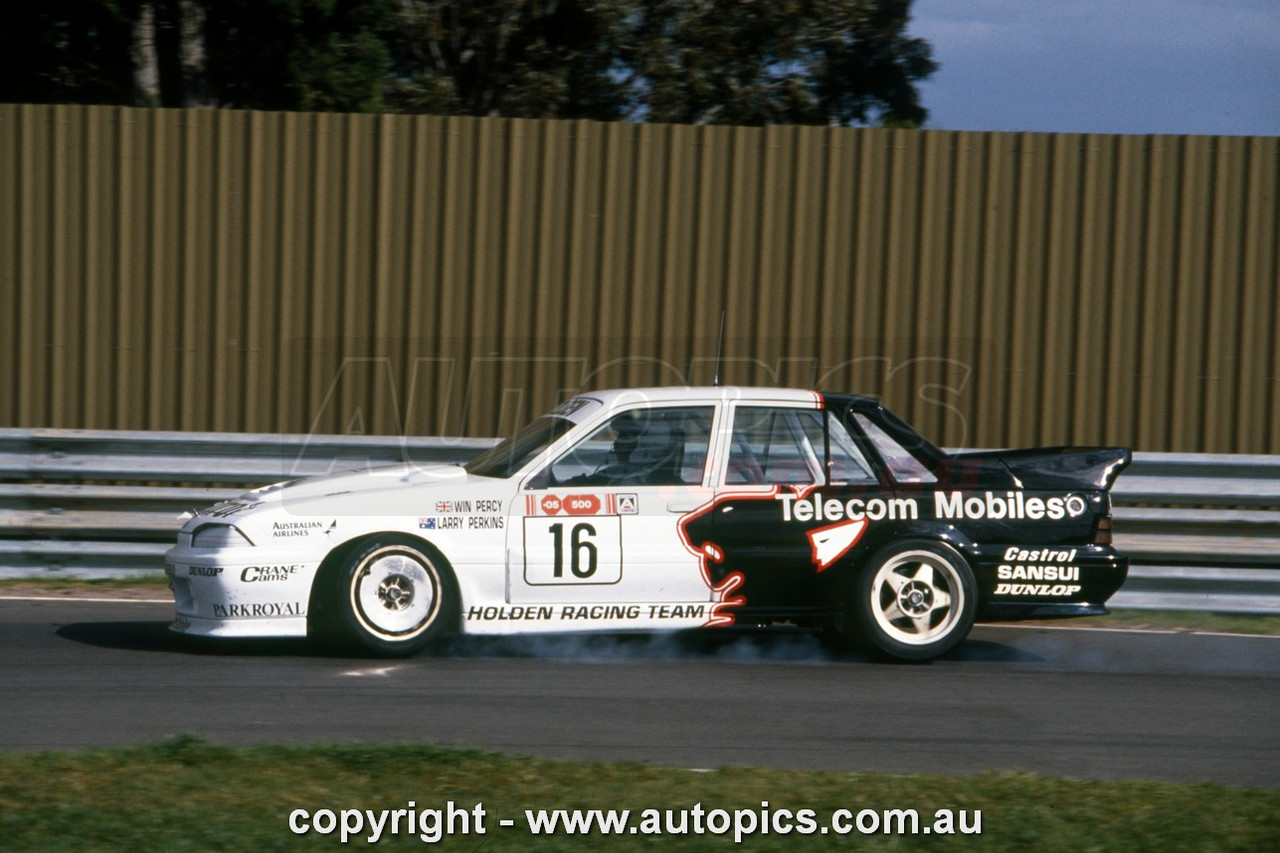 89SA09RS7003 - Win Percy & Larry Perkins, .05 Sandown 500, Sandown International Motor Raceway, 10th September, 1989, Holden VL Commodore SS - Photographer Ray Simpson
