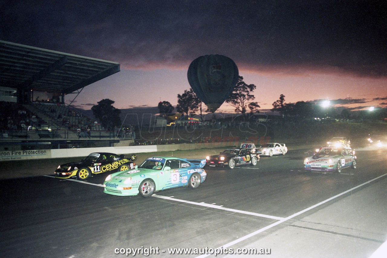 95EC08LR7006 - Start Of Race, Eastern Creek, 12 Hour, 27/08/1995 - Photographer Lance J Ruting