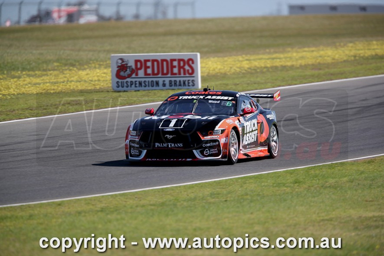 25TB09JS7033 - Ryan Wood & Jayden Ojeda, Airtouch 500 At The Bend, The Bend Motorsport Park - International, 14th of September, 2025, Ford Mustang GT - Photographer James Smith