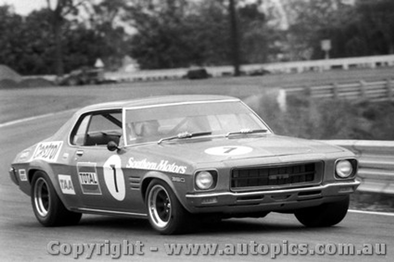 72151 - Bob Jane  Holden Monaro   - Warwick Farm  5/11/1972