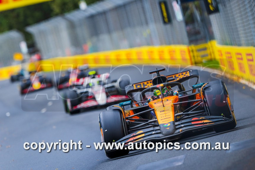 25AGP03RB3035 - Oscar Piastri, Formula 1 Louis Vuitton Australian Grand Prix, Melbourne Grand Prix Circuit, 14–16th of March, 2025, McLaren-Mercedes