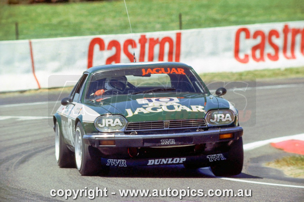 85BA10LR7010 - John Goss & Armin Hahne, James Hardie 1000, Bathurst, 1985, Jaguar XJ-S - Photographer Lance J Ruting