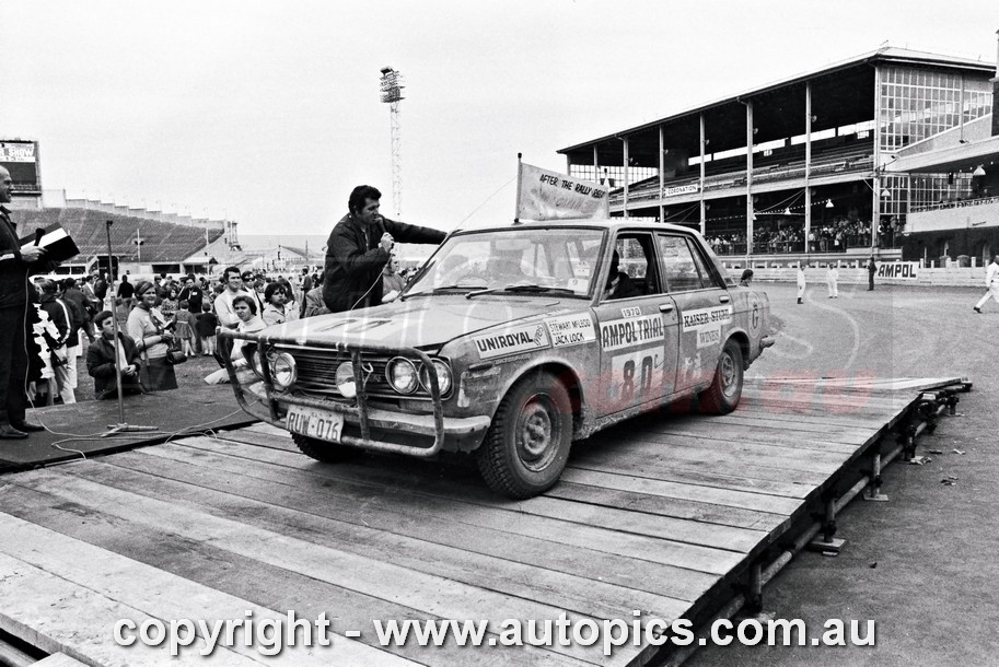 70RA06LR2536 - Stewart McLeod & Jack Lock, Datsun 1600 - Ampol Trial Rally, Around Australia, 1970 - Photographer Lance J Ruting