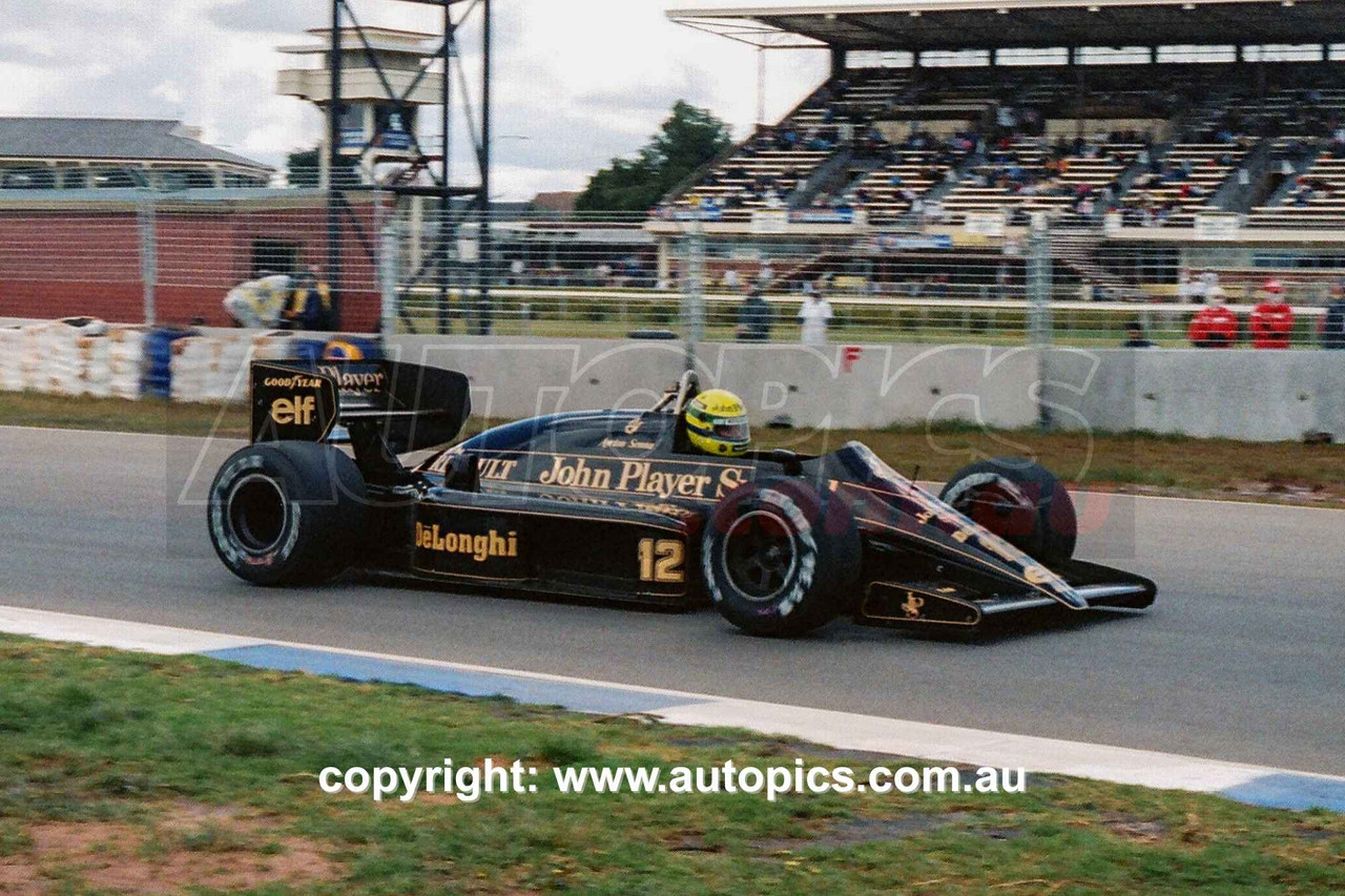 86AGP10KM3031 - Ayrton Senna, Australian Grand Prix,  Adelaide, 1986,  Lotus-Renault - Photographer Keith Midgley