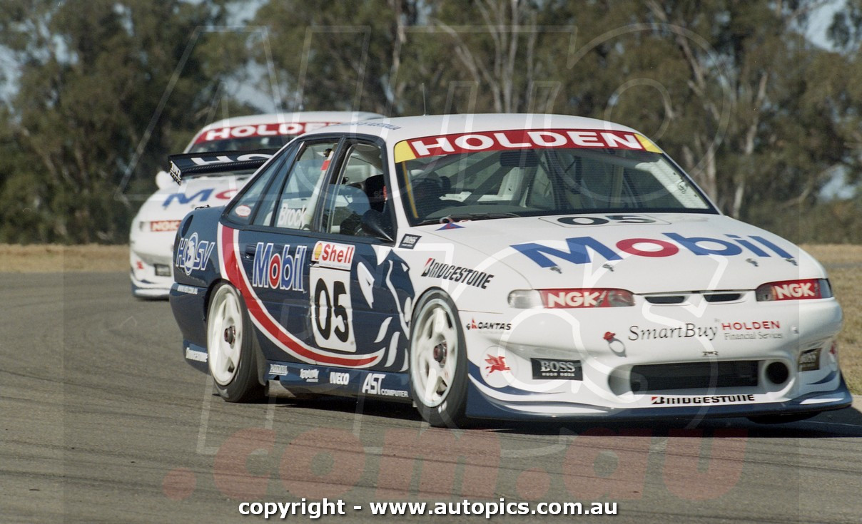 97OP11MC7000 - Peter Brock, Holden Commodore VS (HRT) Brock's Farewell - Oran Park Raceway, Narellan, New South Wales, November 16th 1997 - Photographer Marshall Cass