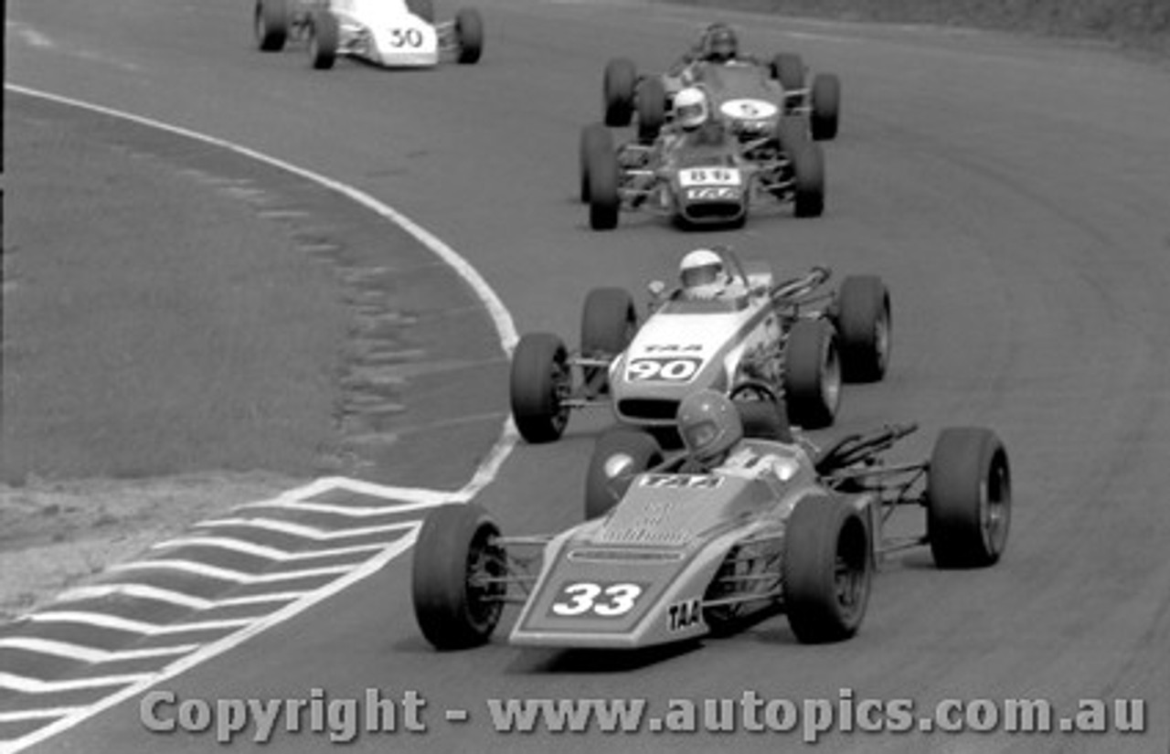 75506 - G. Burgess Bowin P6F /  L. Bennet Elfin 600 / L. Story Elwyn / Formula Ford - Amaroo Park 30/3/1975