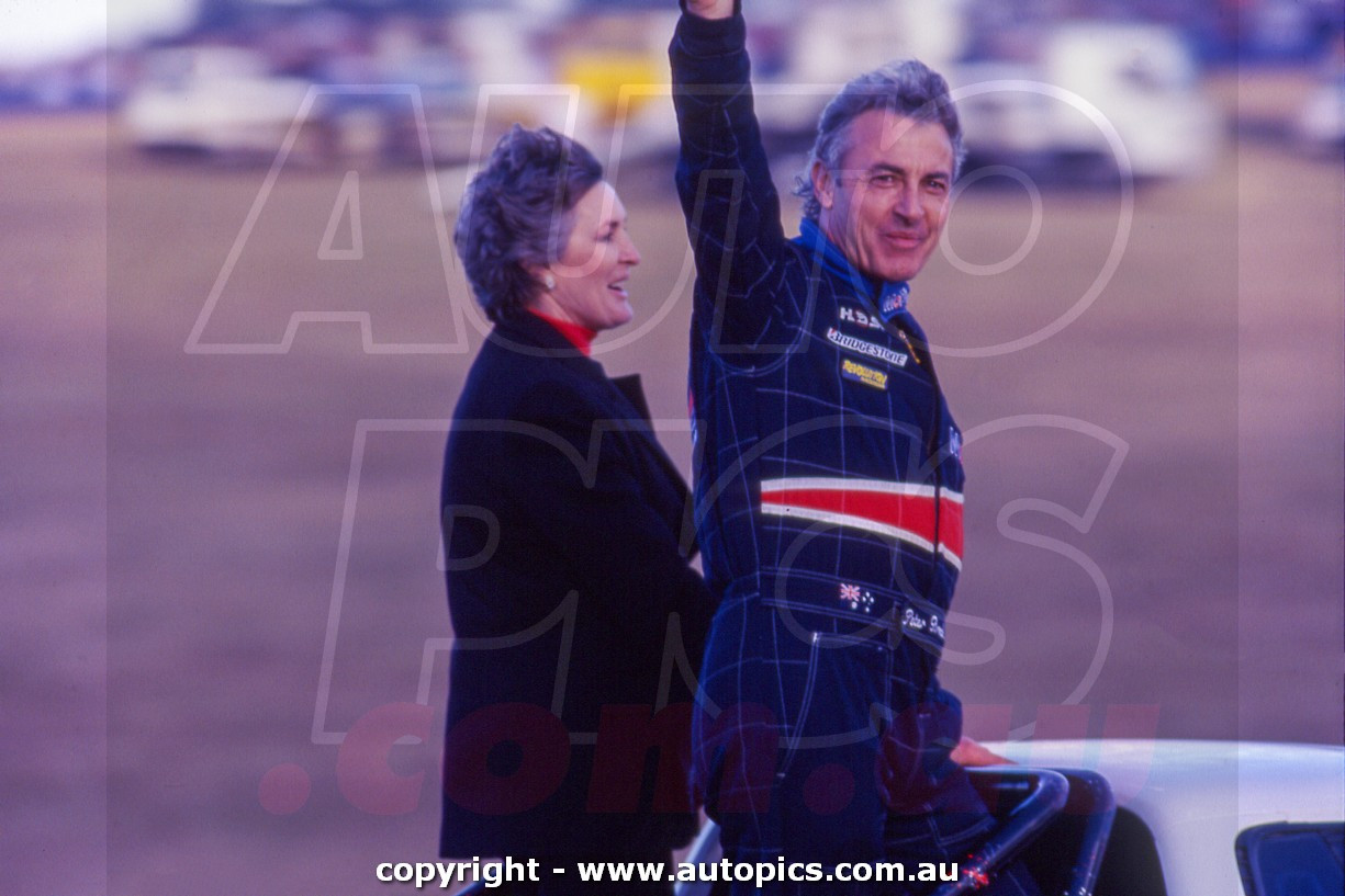 97OP11RB7009 - Peter Brock & Bev Brock, Holden Commodore VS (HRT) Brock's Farewell - Oran Park Raceway, Narellan, New South Wales, November 16th 1997