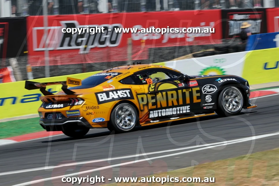 26BA10JS7082 - Matthew Payne & Will Davison, Ford Mustang GT - Repco Bathurst 1000, Mount Panorama, Bathurst, New South Wales, 2026 - Photographer James Smith