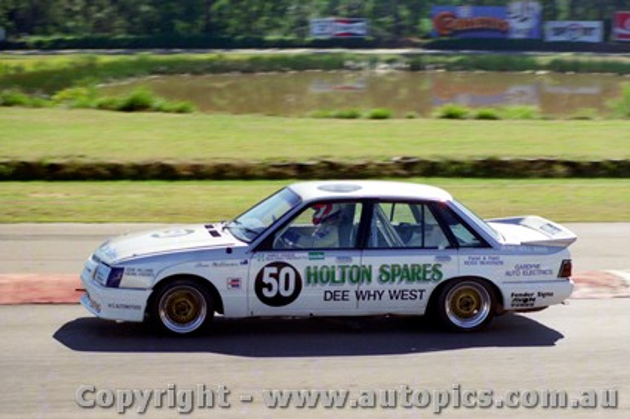 88046  - Steve Williams Holden Commmodore VK  - Amaroo Park 15th May 1988