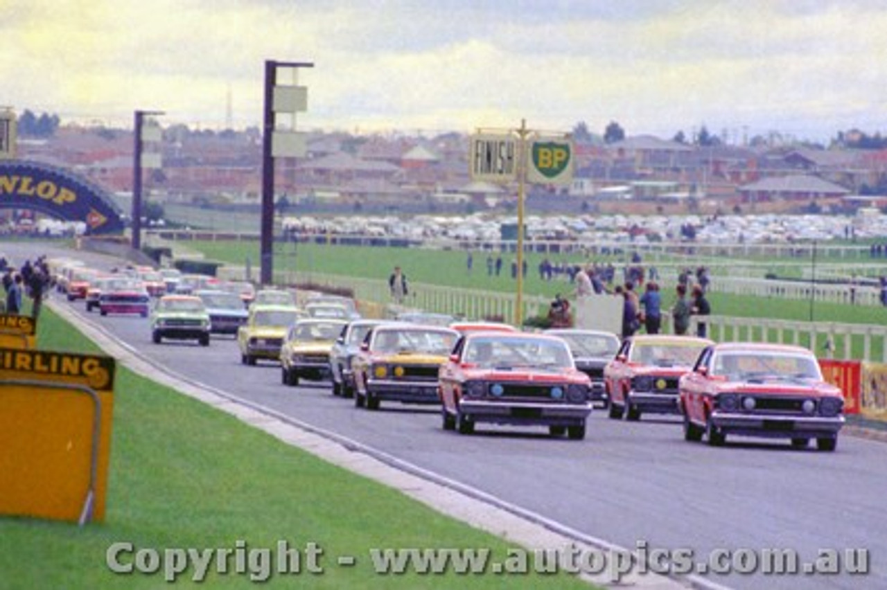 70153 - Start of the Sandown Three Hour - Front row Moffat and  Gibson  Ford Falcon XW GTHO  -  13th September 1970 - Photographer Jeff Nield