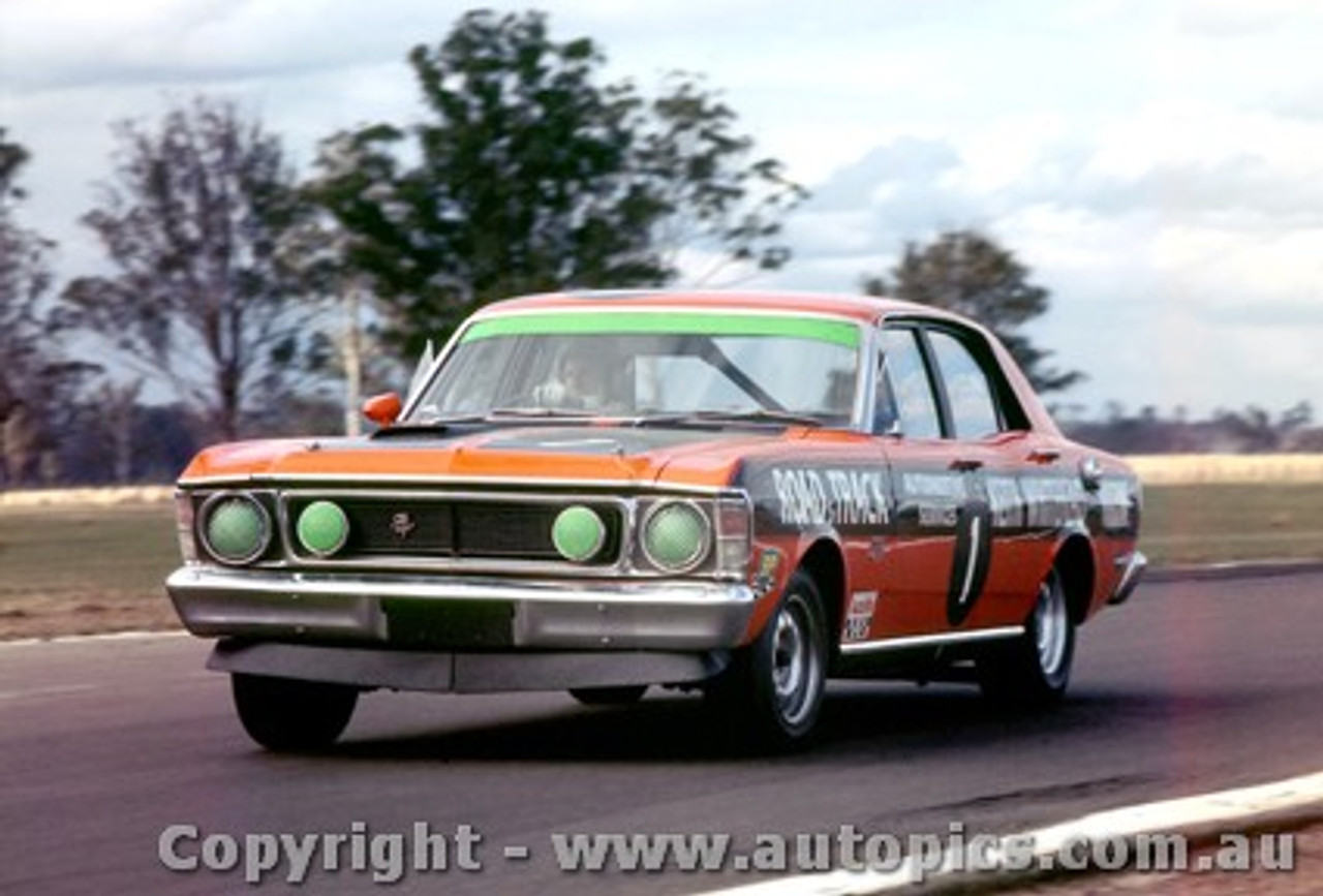 70158 - F. Gibson Ford Falcon XW GTHO - Oran Park 20th September 1970 - Photographer Jeff Nield