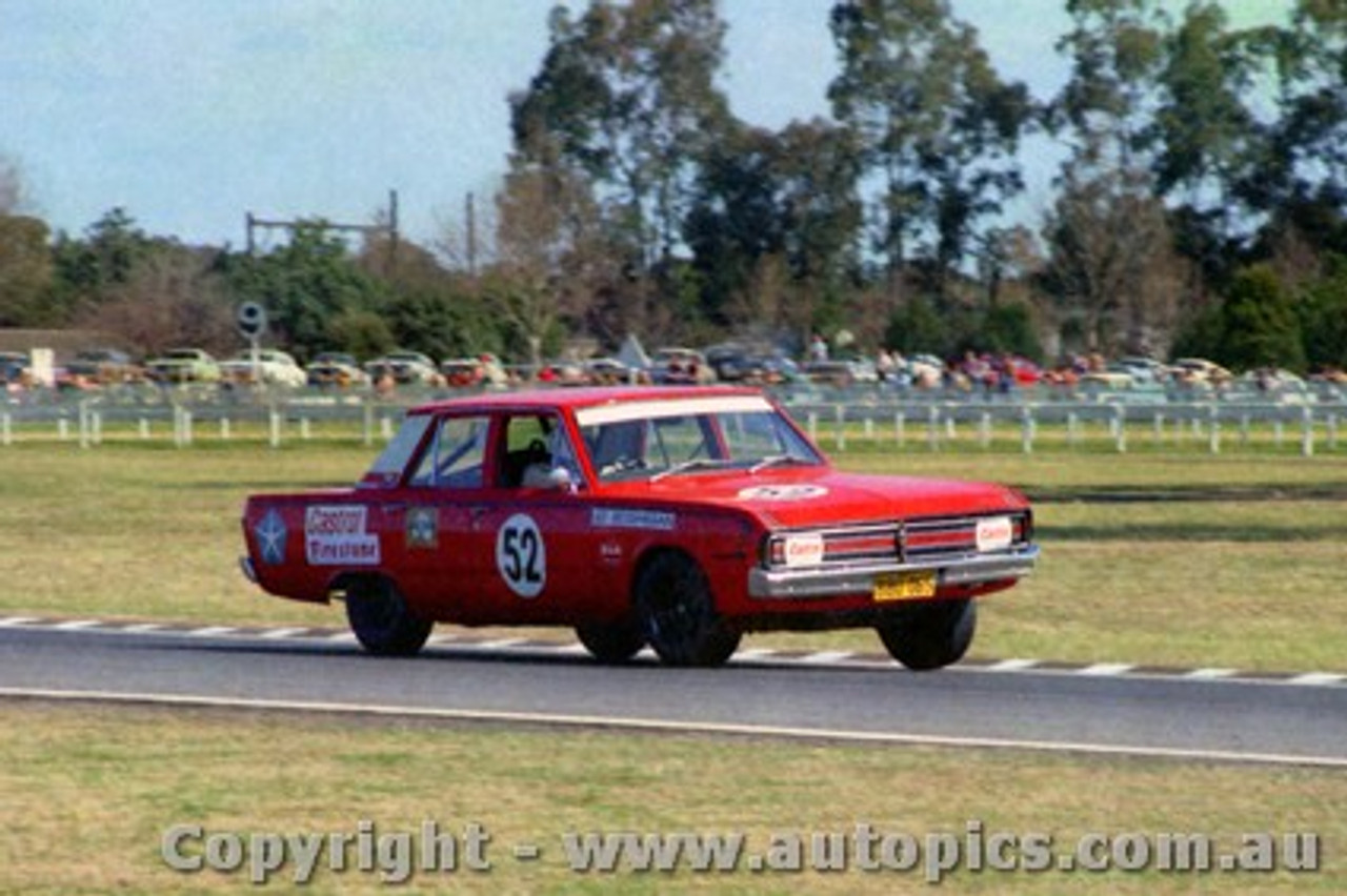 70160 - Leo Geoghegan Valiant Pacer -  Warwick Farm 5th September 1970 - Photographer Jeff Nield