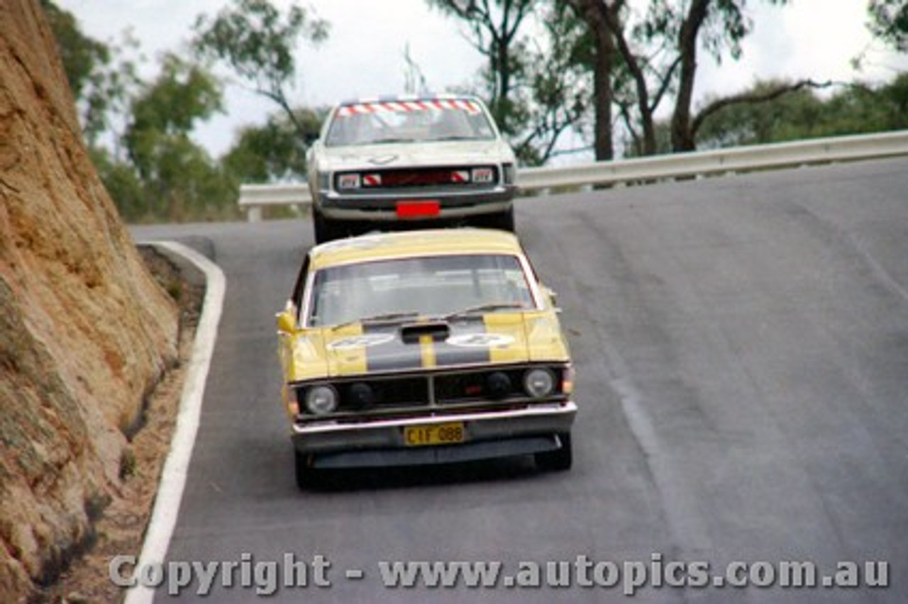 71772  -  Des West Ford Falcon XY GTHO Phase 3 & L.Geoghgegan / P. Brown Charger E38   Bathurst  1971 - Photographer Jeff Nield