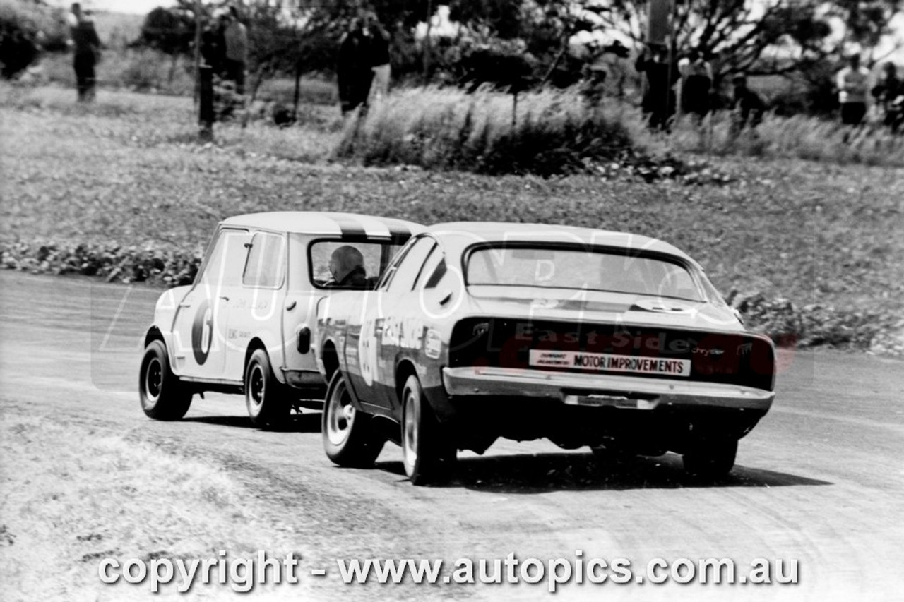 72176 - John Dellaca, Morris Cooper S also Noel Devine, Valiant Charger, Phillip Island, 2nd January,  1972 72176 - John Dellaca, Morris Cooper S also Noel Devine, Valiant Charger, Phillip Island, 2nd January,  1972