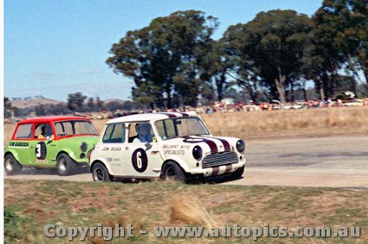 72205 - J. Dellaca -  # 6 Morris Cooper S - Winton 1972
