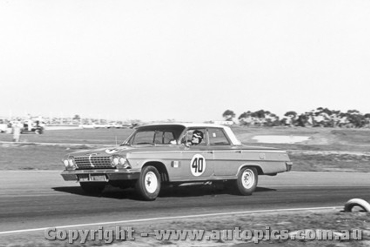 62009 - Norm Beechey  Chev Impala - Calder 9th September 1962