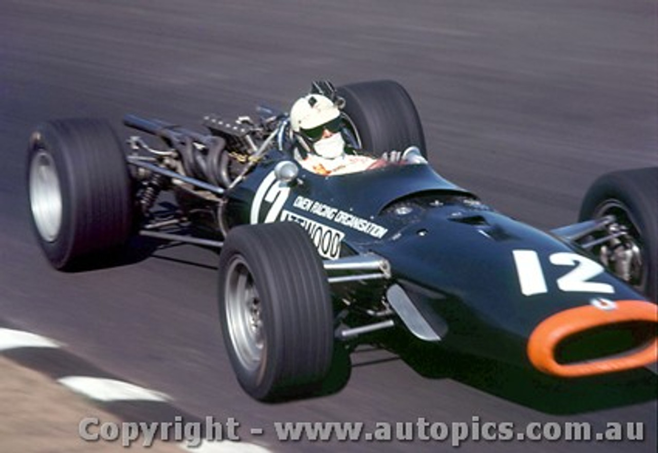 68560 - R. Attwood -  BRM V12 - Warwick Farm Tasman Series 1968 - Photographer Lance J Ruting