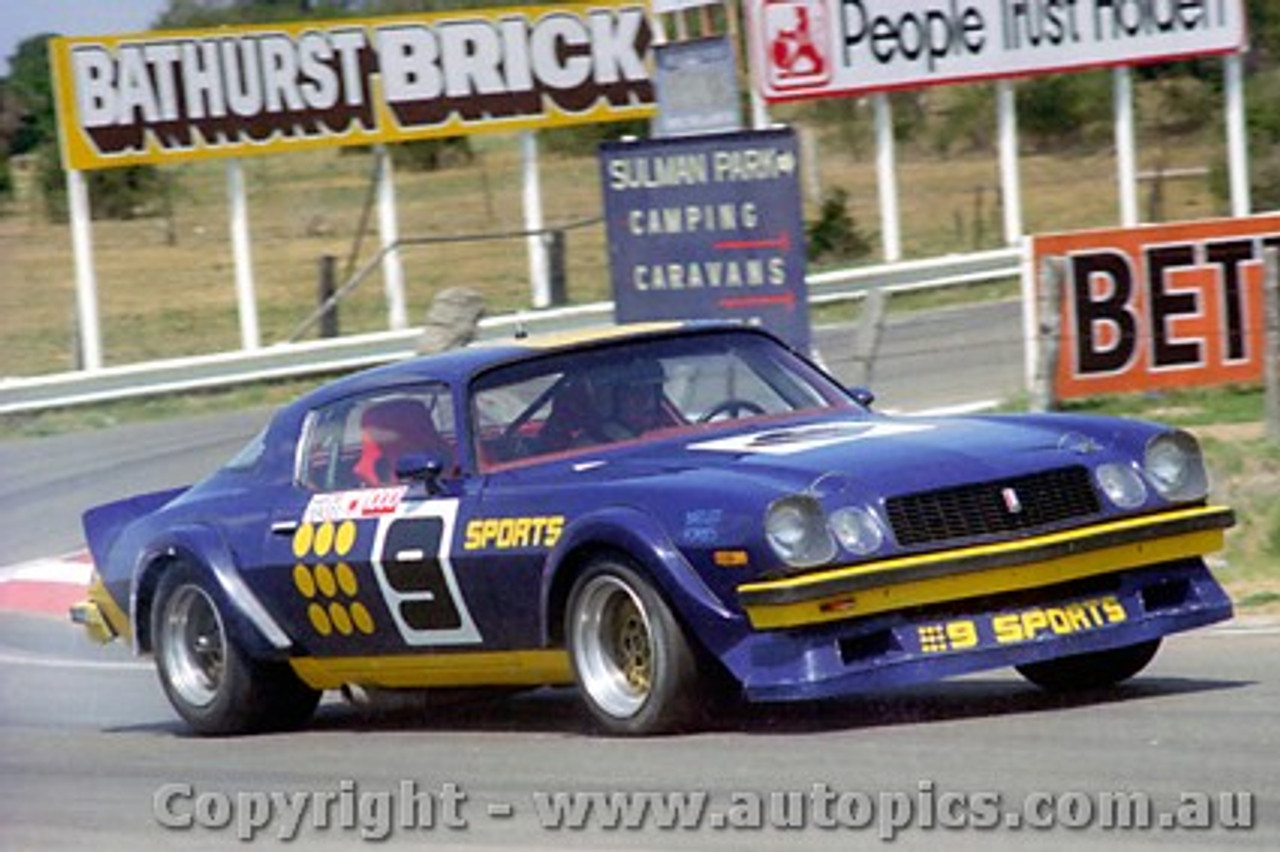 80779  -  K. Bartlett / B. Forbes Chev Camaro  11th Outright Bathurst 1980 - Photographer Lance J Ruting