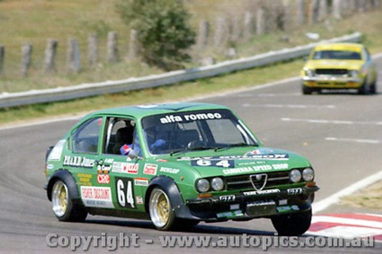 80851  - R. Gulson / P. Jones Alfasud Ti 1.5 -  23rd Outright -  Bathurst 1980 - Photographer Lance J Ruting