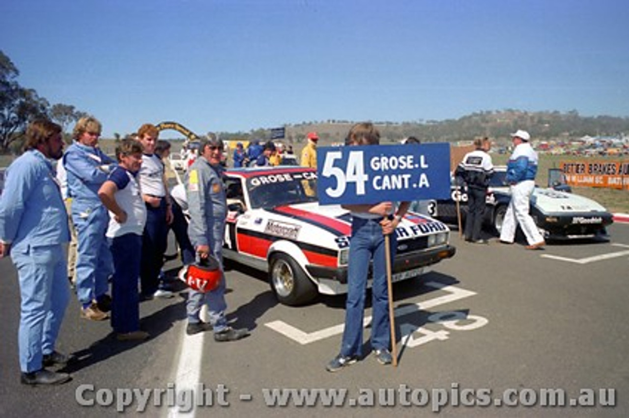 82749 - L. Grose / A. Cant Ford Capri  14th Outright Bathurst 1982 - Photographer Lance J Ruting