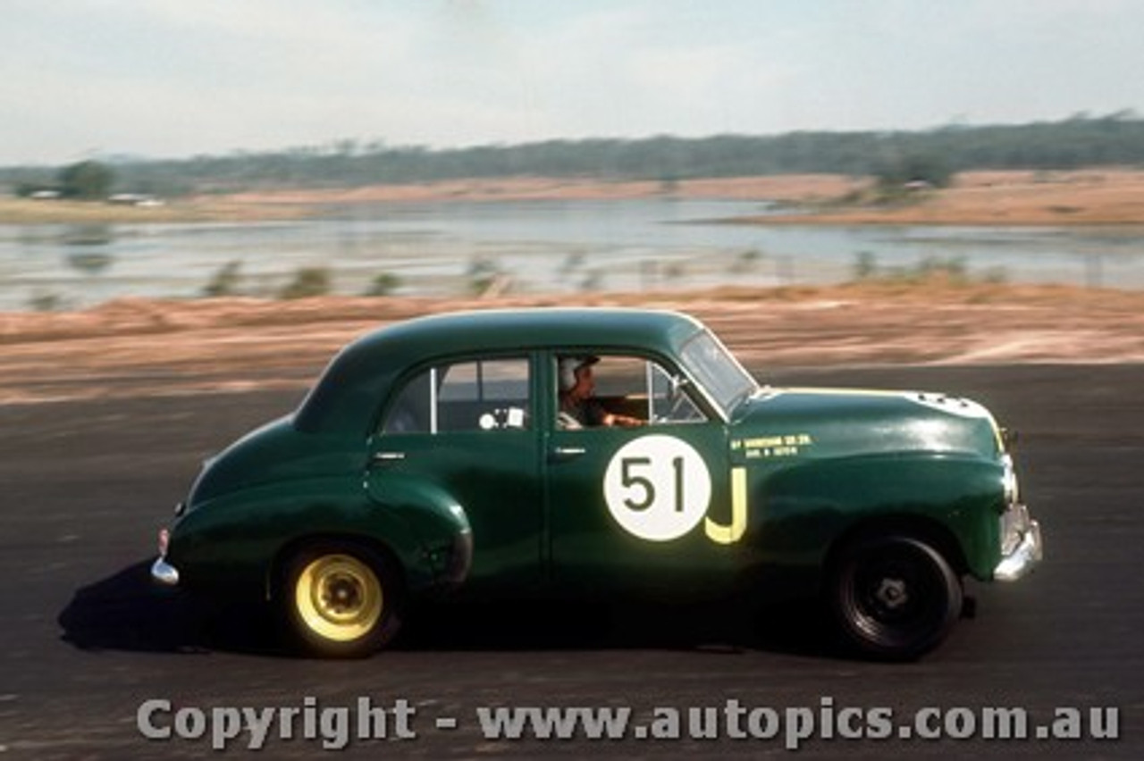64052 - B. Seton Holden FX - Lakeside 1964 - Photographer John Stanley