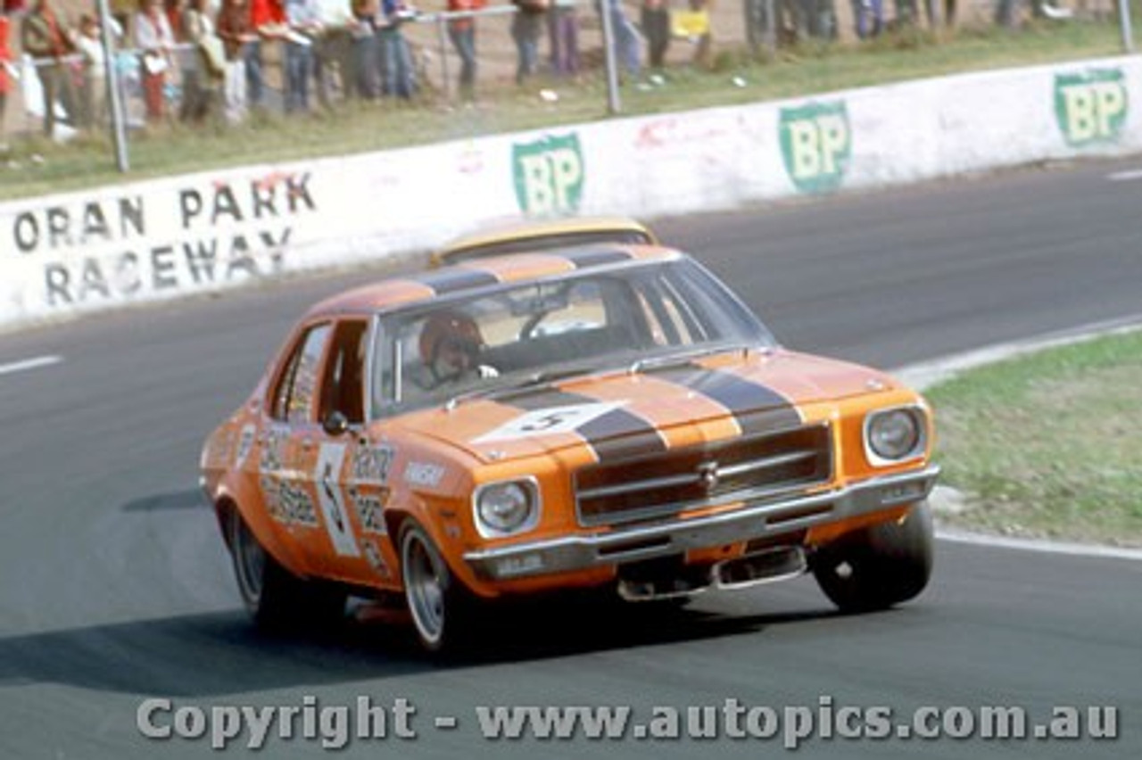 72219  - M. Ramsay Holden Kingswood  - Oran Park 1972 - David Blanch Photographer