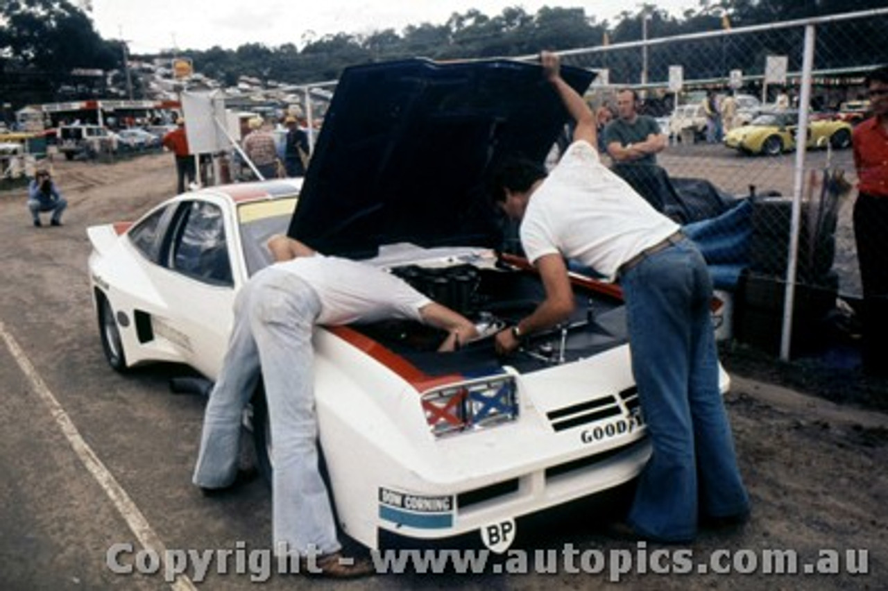 76054 - Allan Moffat Monza  - 7th March 1976 -  Photographer Lance  Ruting.