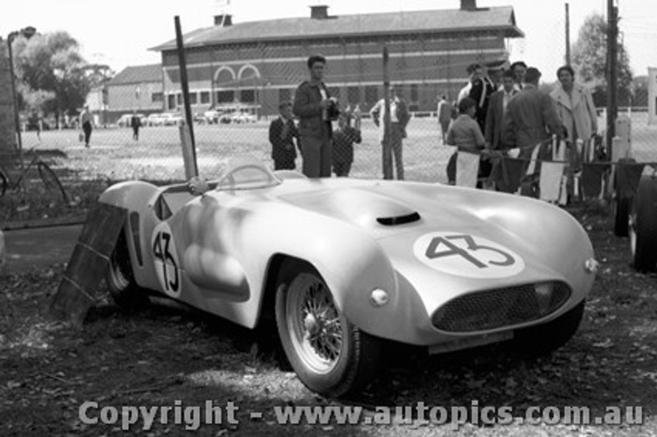 57425 - S. Thompson - MG Special - Albert Park 1957 - Photographer Peter D Abbs