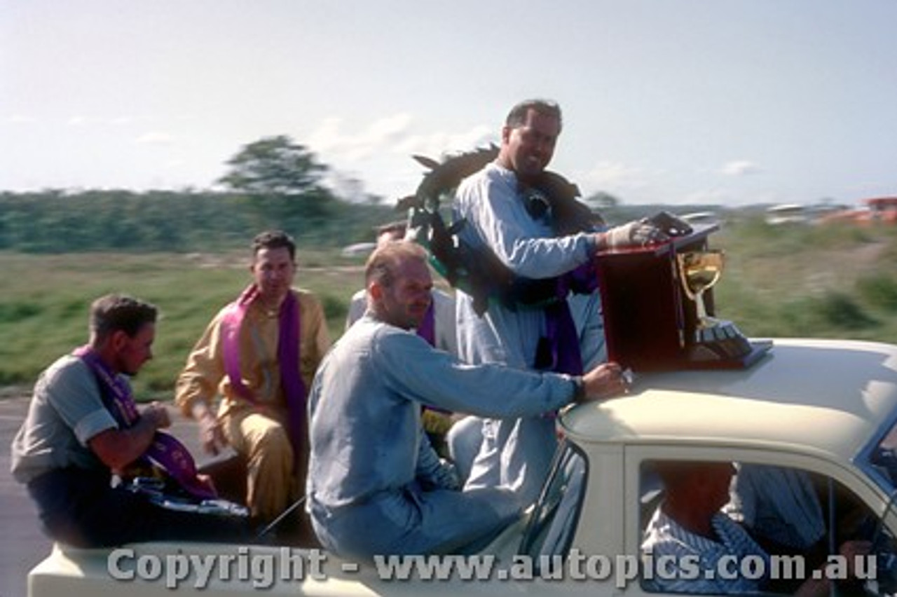 64531 -  Jack Brabham Victory Lap Tasman Series  - Lakeside 1964 - Photographer John Stanley