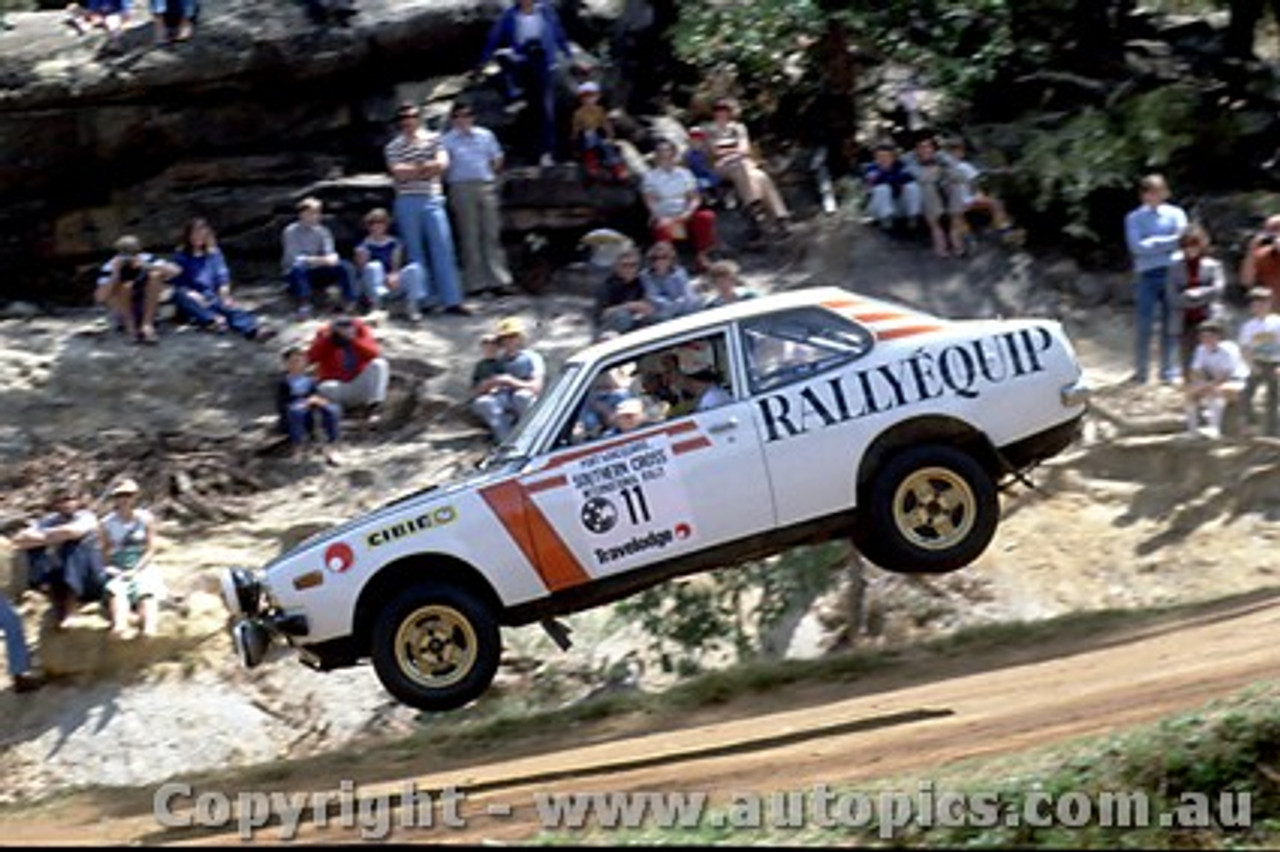 79954a - Frank Neale  /  Phil Dodd - Mitsubishi Lancer - Southern Cross Rally Port Macquarie 1979- Photographer Lance Ruting