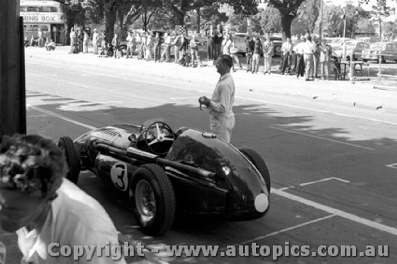 56506 - Reg Parnell  Ferrari - Australian Grand Prix, Albert Park 1956 -  Photographer Peter D Abbs
