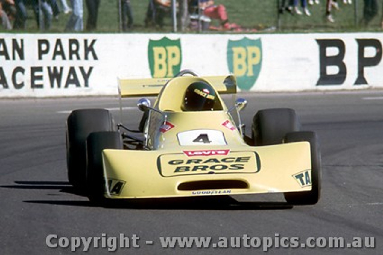 75515 - Richard Bailey - Rennmax - Oran Park May 1975 -  Photographer Jeff Nield