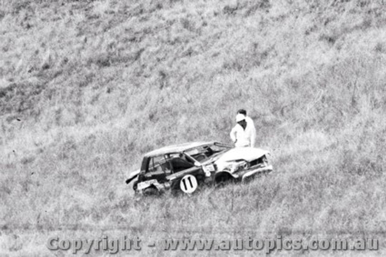 69787 - Bruce Darke / Dennis Cooke - What was lft of their Datsun 1600 - Bathurst 1969 - Photographer Lance J Ruting