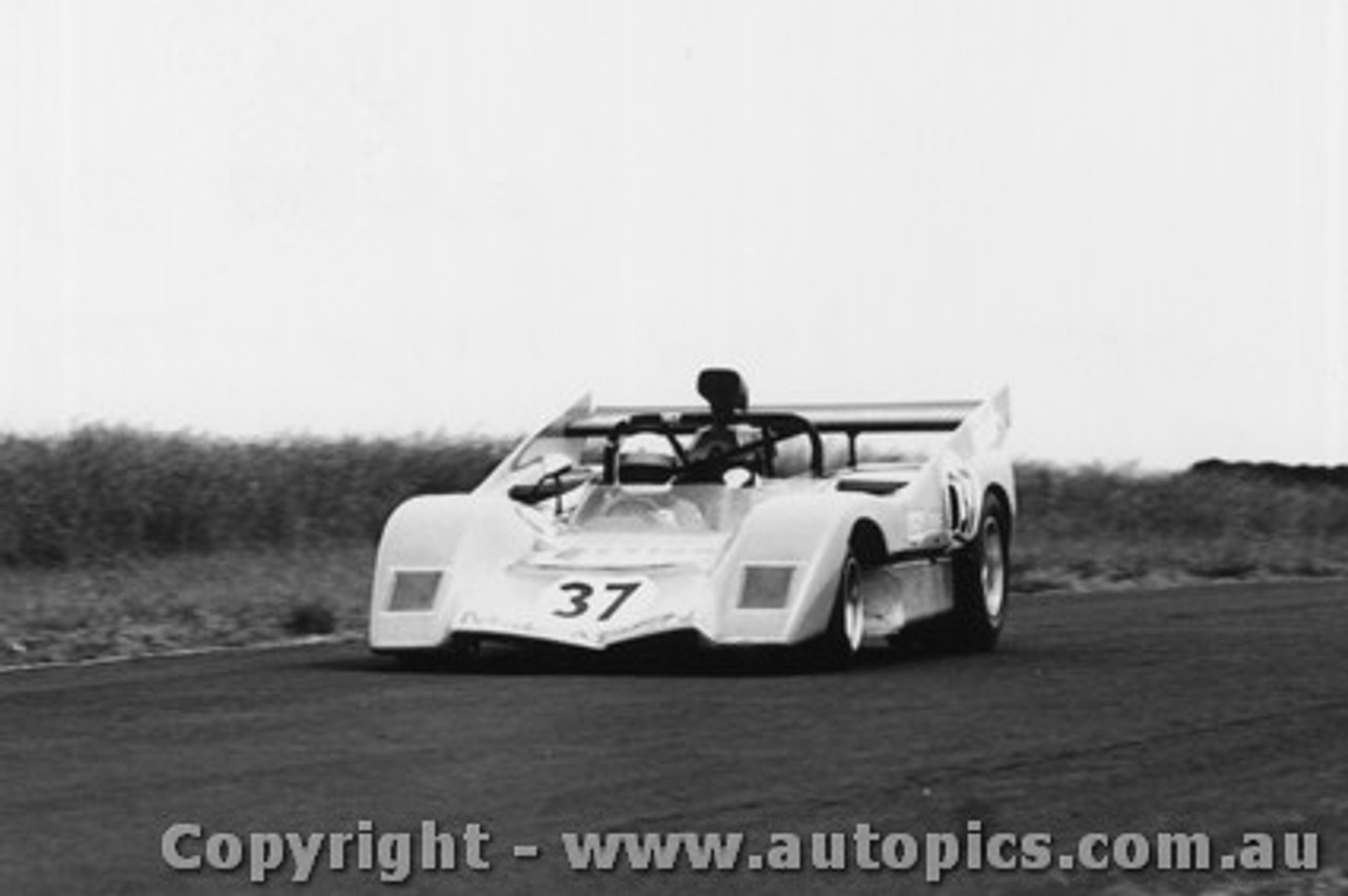 75413 - K. Poole - McLaren M80G - 30/11/1975 - Phillip Island - Photographer Peter D Abbs