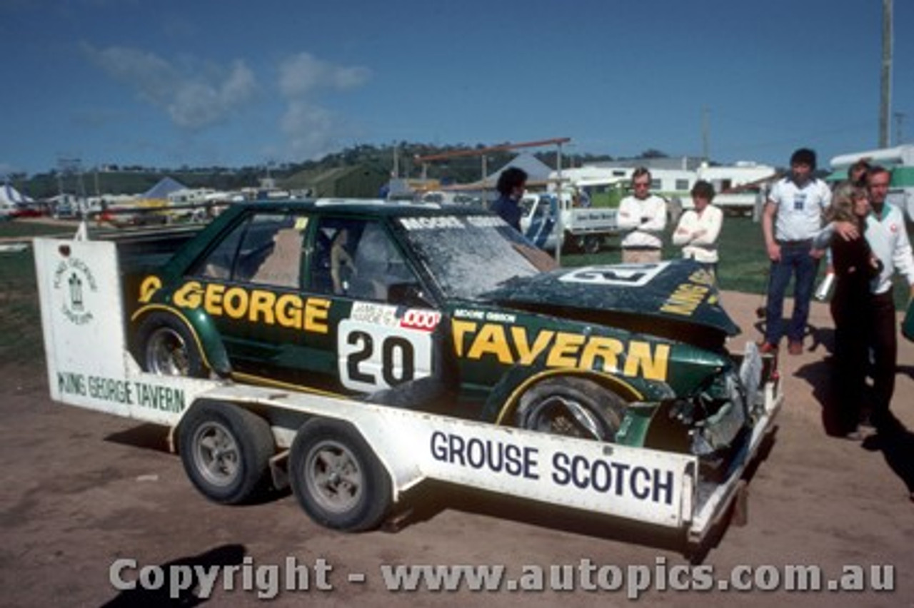 81756 - J. Moore / C. Gibson Ford Falcon XD -  Bathurst  1981 - Photographer Lance J Ruting