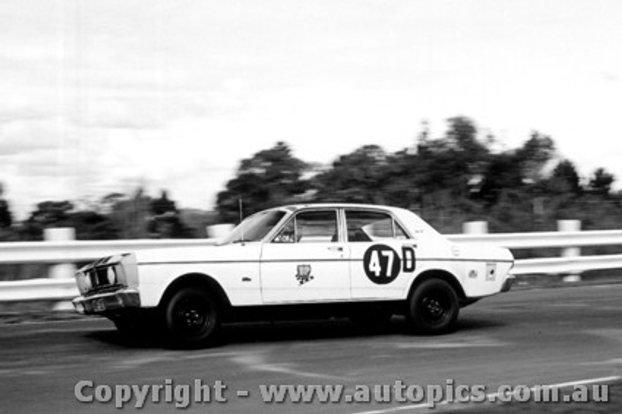 68197 - Howard / Brauer  Ford Falcon XT GT - Three Hour Trophy Race - Sandown 15th Septemberl 1968 - Photographer Peter D Abbs