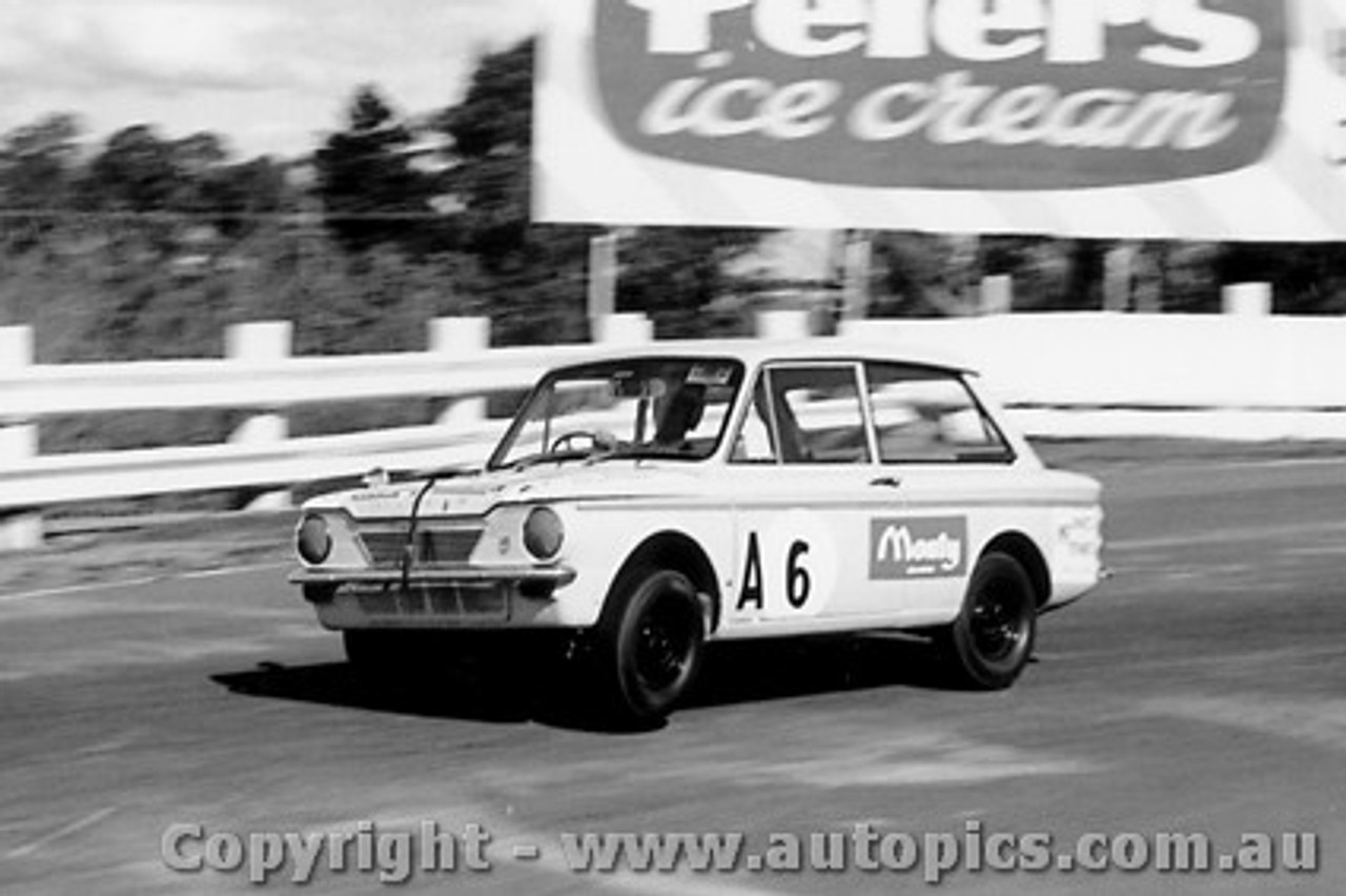 68210 - Hillman Imp - Three Hour Trophy Race - Sandown 15th Septemberl 1968 - Photographer Peter D Abbs