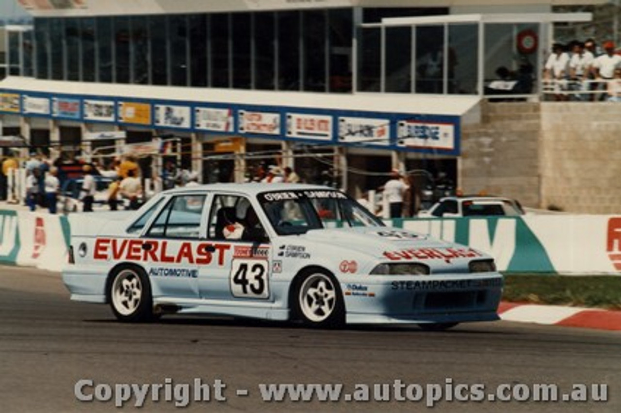 89826 - C. O'Brien / B. Sampson - Holden Commodore VL -  Bathurst 1989