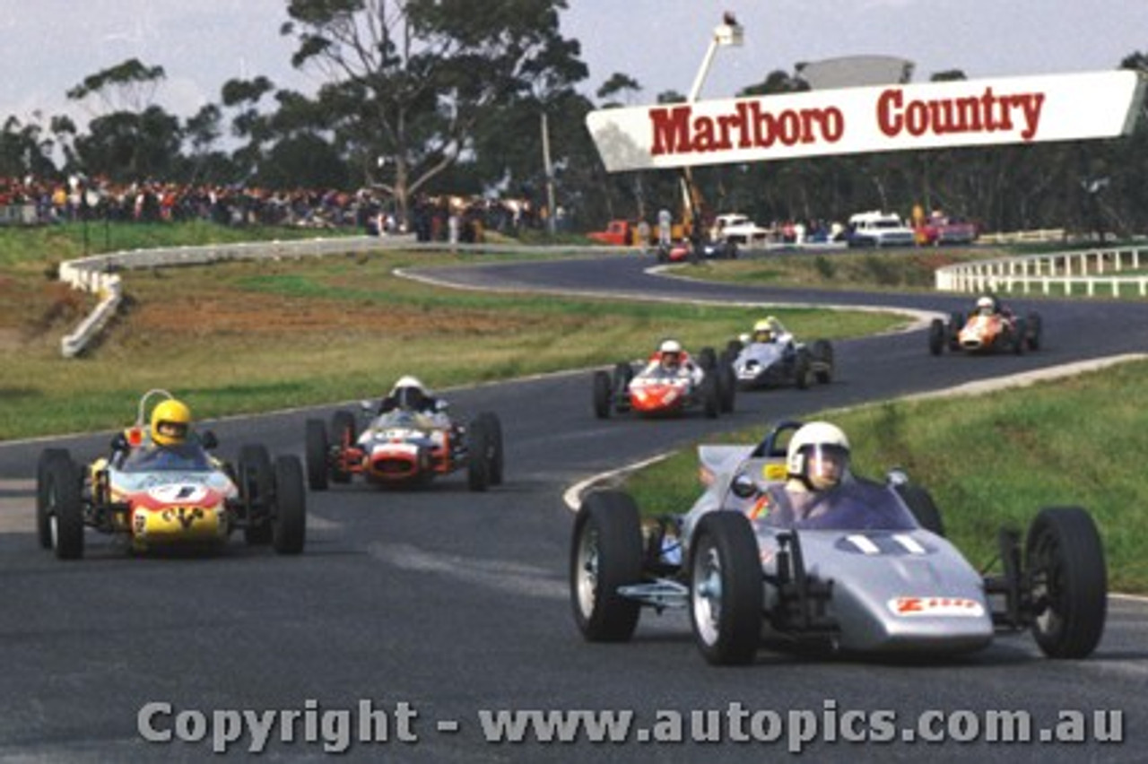 73517 - G. Lawson Stag Vee / T. Kidd  CMS Vee - Sandown 9th September 1973 - Photographer Peter D Abbs